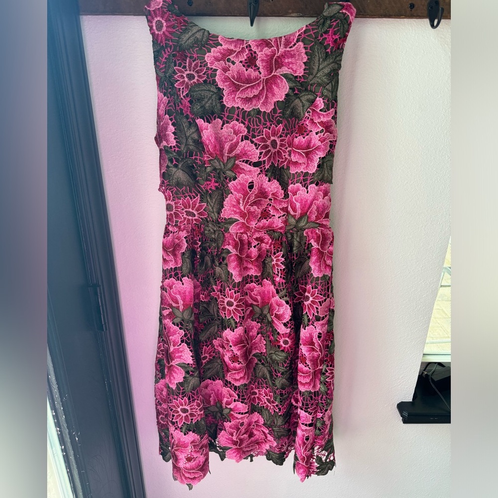 Anthropologie Eri and Ali embroidered Floral Midi dress